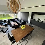 Schoenes Ferienhaus In Stavenisse Mit Grill, Terrasse Und Garten
